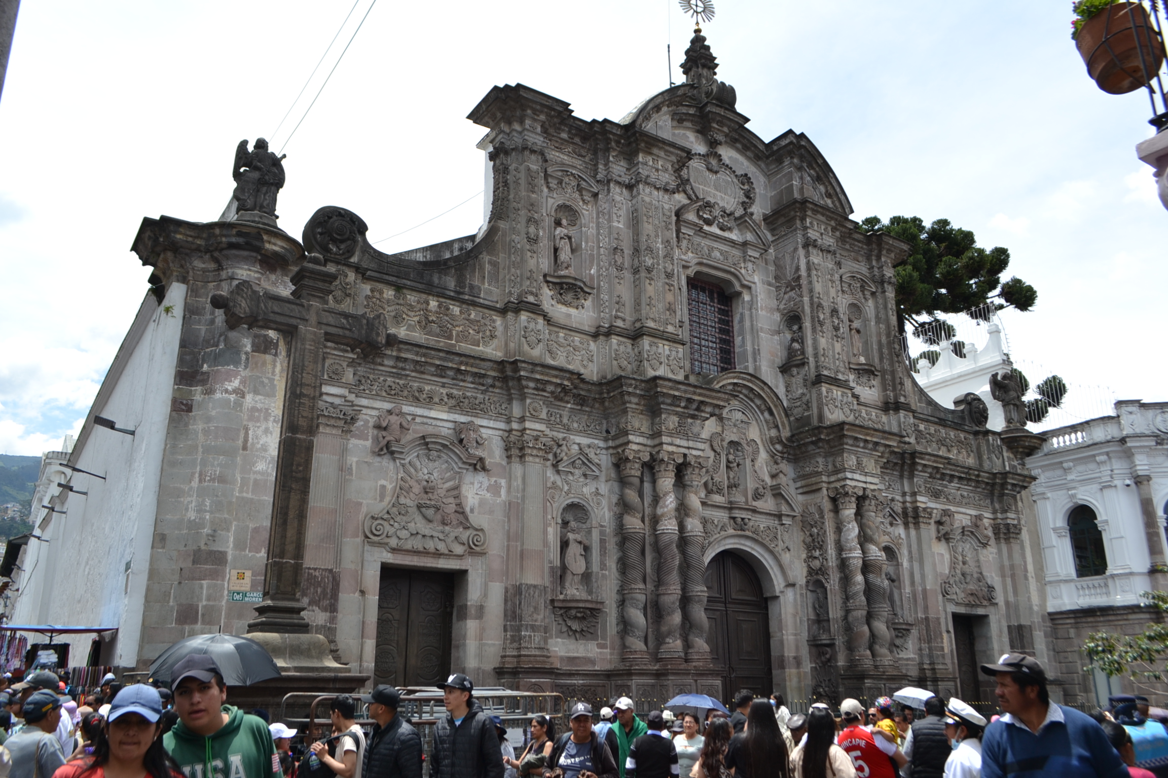 Iglesia de La Compañía de Jesús en el Centro Histórico de Quito